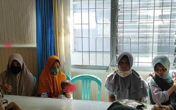 4 Ibu Rumah Tangga Ditahan Bersama Bayi di Lombok Tengah, DPR: Bebaskan!