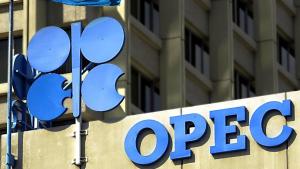 Jelang Pertemuan OPEC+, Harga Minyak Melonjak Lebih dari US$2 per Barel